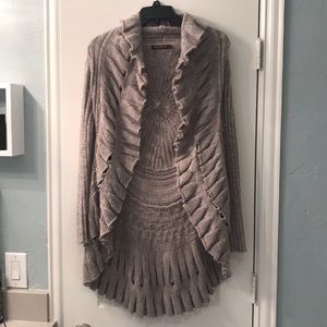 Sweater ruffles cardigan